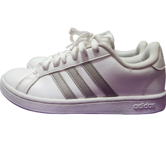 adidas Shoes - Adidas Cloudfoam Sneakers - White & Gray - Women’s Size 6.5